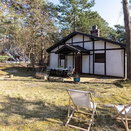 Quiet House Near The By Renters Dom wakacyjny Pobierowo