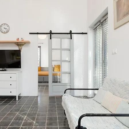 Dom wakacyjny Quiet House Near The By Renters Pobierowo